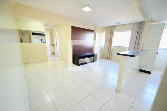 Apartamento para alugar com 3 quartos, 73m² em Vila Rosa, Goiânia