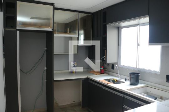 Cozinha de apartamento para alugar com 2 quartos, 45m² em Jardim Alvorada, Nova Iguaçu