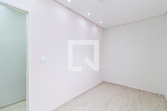 Quarto 1 de casa para alugar com 3 quartos, 84m² em Vila Frugoli, São Paulo