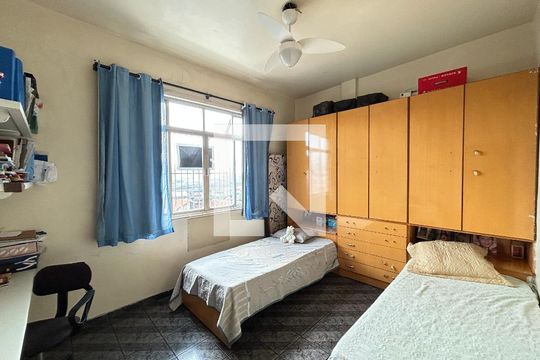 Quarto 1 de apartamento à venda com 2 quartos, 64m² em Higienópolis, Rio de Janeiro