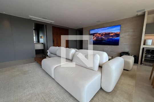 Sala  de apartamento à venda com 4 quartos, 250m² em Santa Lúcia, Belo Horizonte