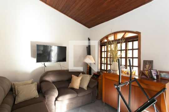 Sala 2 de casa à venda com 4 quartos, 240m² em Jardim Helena, São Paulo
