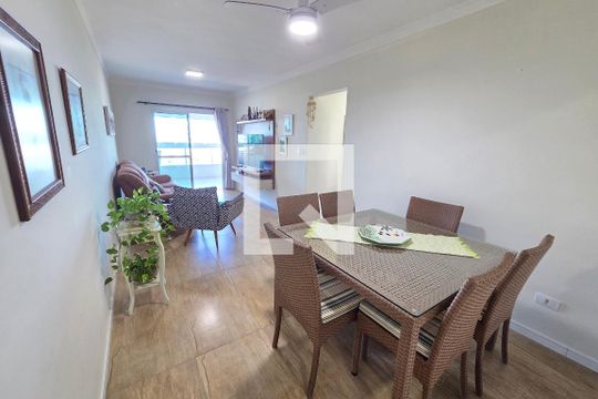 Sala de apartamento para alugar com 3 quartos, 104m² em Balneario Flórida, Praia Grande