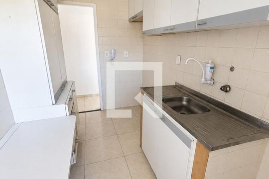 Cozinha de apartamento à venda com 2 quartos, 63m² em Vila do Encontro, São Paulo