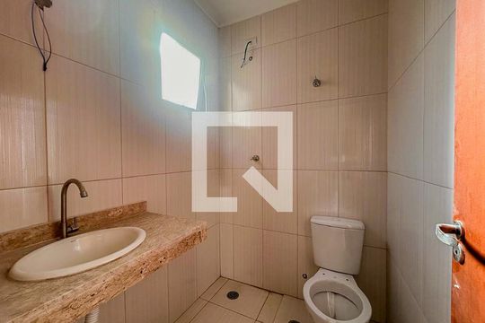 Banheiro da Suíte de casa de condomínio à venda com 3 quartos, 96m² em Jardim Ubirajara, São Paulo