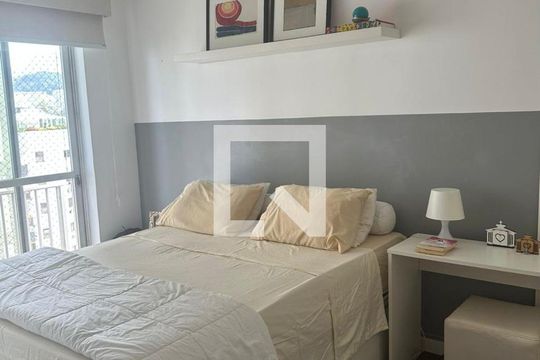 Quarto de apartamento à venda com 2 quartos, 89m² em Leblon, Rio de Janeiro