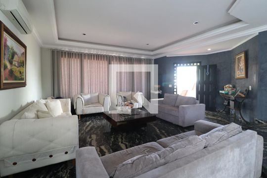 Sala de casa para alugar com 3 quartos, 367m² em Cidade Jardim, Uberlândia