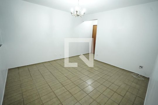 Apartamento para alugar com 3 quartos, 62m² em Vila dos Alpes, Goiânia