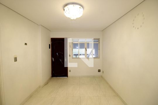 Sala de casa à venda com 4 quartos, 160m² em Vila Brasil, São Paulo