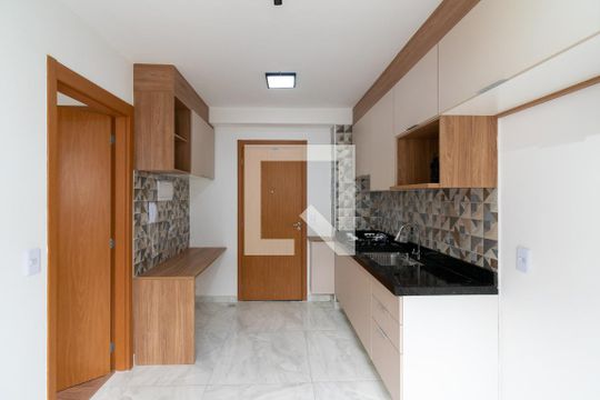 Sala/Cozinha de apartamento para alugar com 1 quarto, 27m² em Jardim Oriental, São Paulo