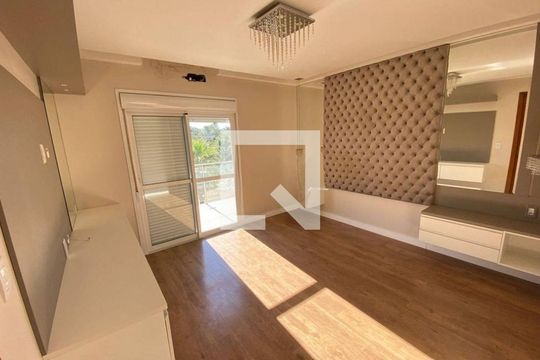 Quarto 1 de casa para alugar com 3 quartos, 180m² em Cadiz, Gravataí