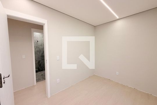Quarto 1 de apartamento à venda com 2 quartos, 59m² em Vila Tupi, Várzea Paulista