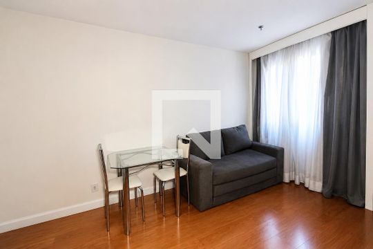 Sala - Dormitório de kitnet/studio para alugar com 1 quarto, 27m² em Jardim Paulista, São Paulo