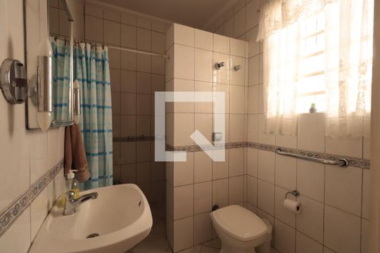 Banheiro de casa à venda com 1 quarto, 320m² em Penha de França, São Paulo