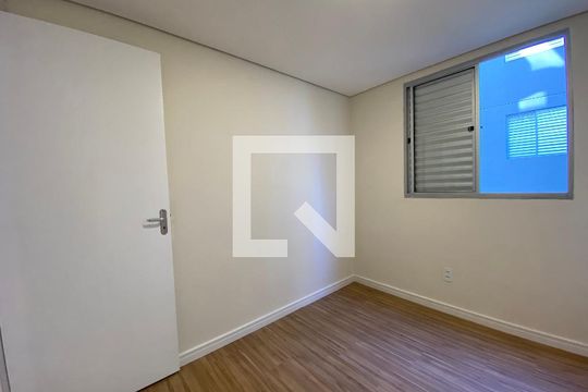 Apartamento à venda com 2 quartos, 44m² em Parque Ipe, São Paulo