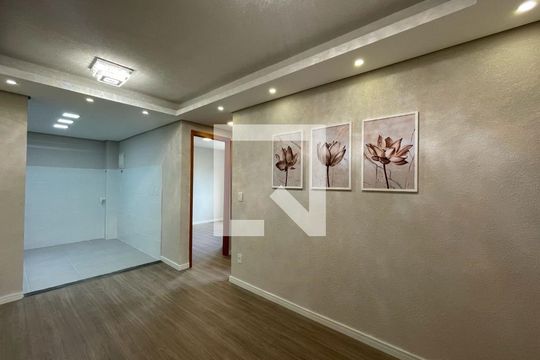 Apartamento à venda com 2 quartos, 45m² em Santos Dumont, São Leopoldo