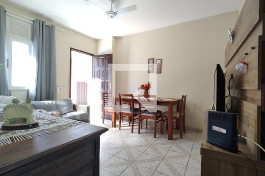 Sala de casa de condomínio à venda com 3 quartos, 213m² em Taquara, Rio de Janeiro