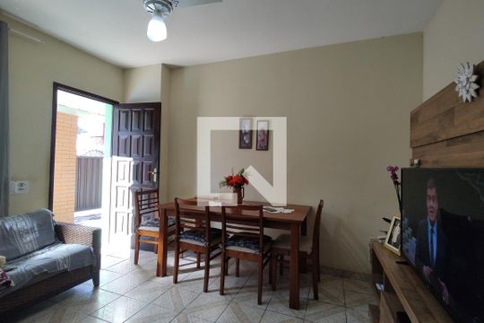 Sala de casa de condomínio à venda com 3 quartos, 213m² em Taquara, Rio de Janeiro