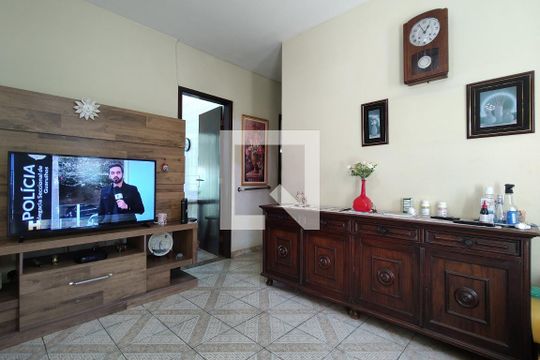 Sala de casa de condomínio à venda com 3 quartos, 213m² em Taquara, Rio de Janeiro