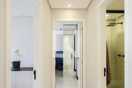 Corredor de apartamento à venda com 2 quartos, 49m² em Vila Pirituba, São Paulo