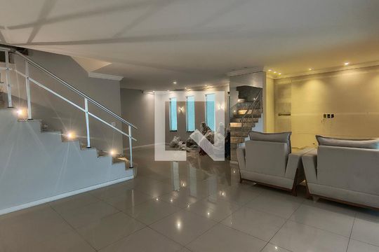 Casa de Condomínio para alugar com 5 quartos, 380m² em Recreio dos Bandeirantes, Rio de Janeiro