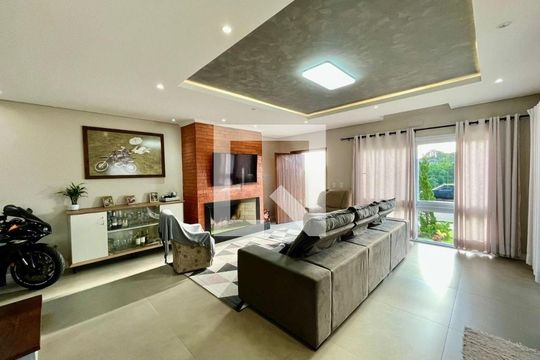 Sala de casa de condomínio para alugar com 4 quartos, 211m² em Centro, Gravataí