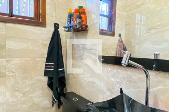 Lavabo de casa para alugar com 4 quartos, 180m² em Engenheiro Goulart, São Paulo