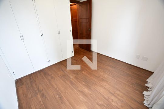 Apartamento para alugar com 2 quartos, 77m² em Vila Itapura, Campinas