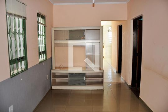 Detalhe - Sala de casa à venda com 3 quartos, 116m² em Parque Nações Unidas, São Paulo