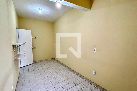 Quarto 2 de casa para alugar com 2 quartos, 70m² em Jardim Ansalca, Guarulhos