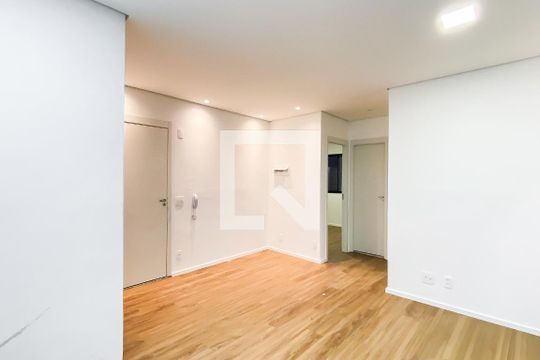Sala /cozinha de apartamento à venda com 2 quartos, 42m² em Cidade Antônio Estêvão de Carvalho, São Paulo