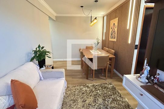 Sala de apartamento à venda com 2 quartos, 52m² em Vila Augusta, Guarulhos