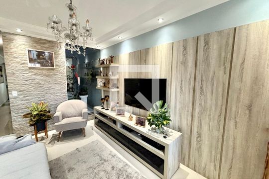 Sala de casa à venda com 4 quartos, 180m² em Cidade Patriarca, São Paulo