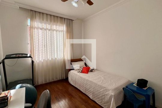 Apartamento à venda com 4 quartos, 153m² em Grajaú, Belo Horizonte
