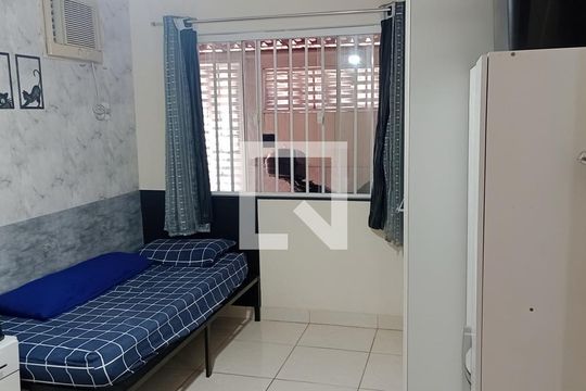 Quarto de casa à venda com 2 quartos, 150m² em Campo Grande, Rio de Janeiro