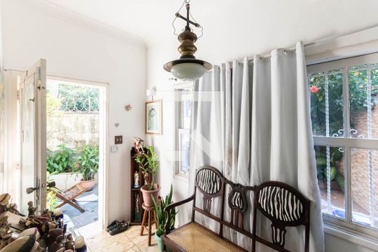 Sala de casa à venda com 2 quartos, 118m² em Grajaú, Rio de Janeiro