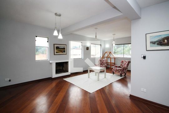 Sala 1 de casa de condomínio para alugar com 5 quartos, 648m² em Parque Dom Henrique, Cotia