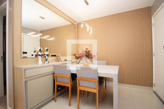 Sala de apartamento à venda com 2 quartos, 65m² em Águas Claras, Brasília