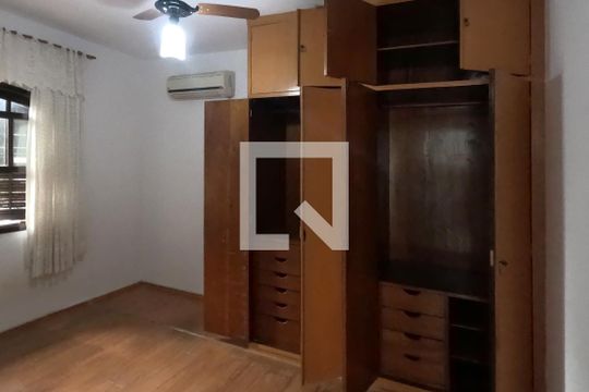 Quarto 2 - 2º Piso de casa para alugar com 3 quartos, 120m² em Aparecida, Santos