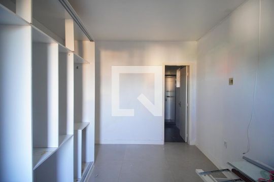 Suíte de casa à venda com 3 quartos, 180m² em Vila Nova, Novo Hamburgo