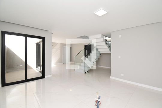 Sala/Cozinha de casa de condomínio à venda com 3 quartos, 250m² em Santa Cândida, Curitiba
