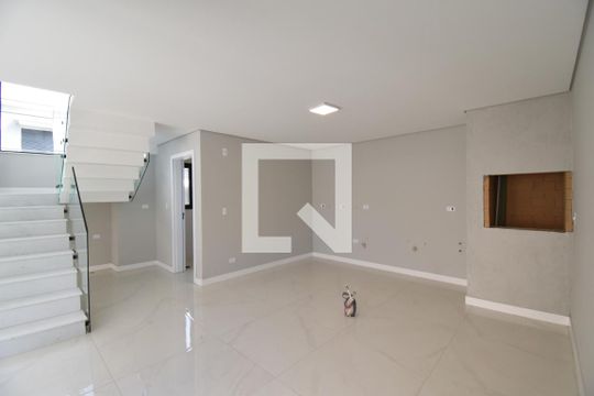 Sala/Cozinha de casa de condomínio à venda com 3 quartos, 250m² em Santa Cândida, Curitiba