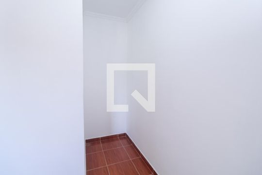 Suíte 1 de casa para alugar com 3 quartos, 246m² em Jardim Marek, Santo André