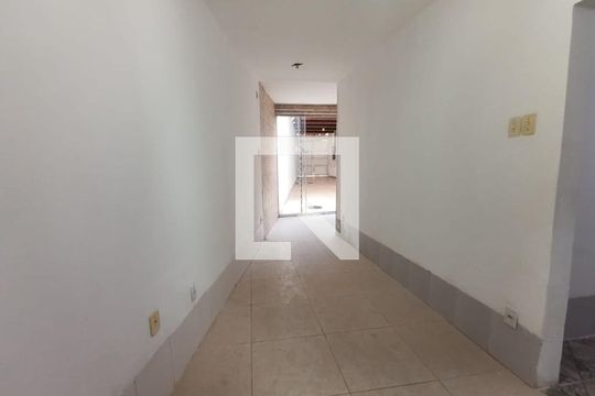 Sala de casa para alugar com 2 quartos, 170m² em Prata, Nova Iguaçu