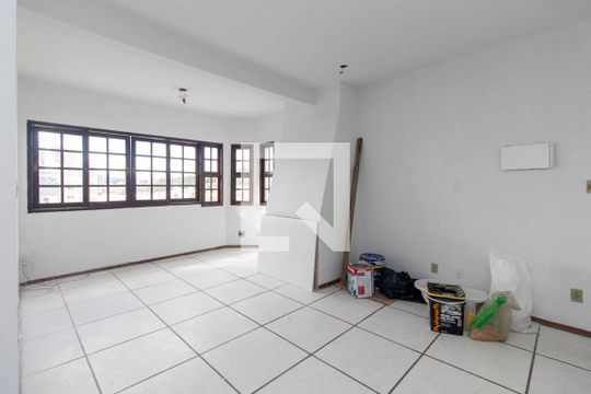 Sala de apartamento para alugar com 2 quartos, 230m² em Partenon, Porto Alegre