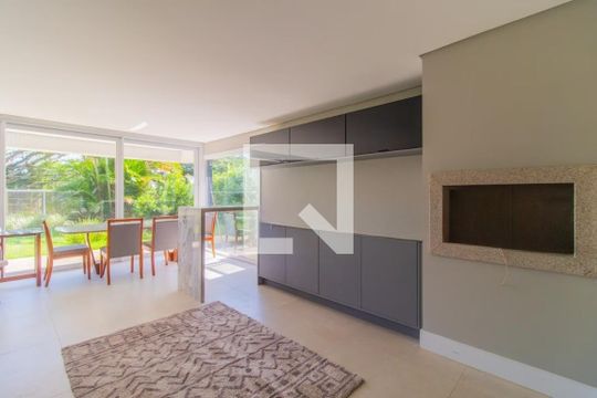Sala/cozinha de apartamento para alugar com 3 quartos, 180m² em Vila Assunção, Porto Alegre