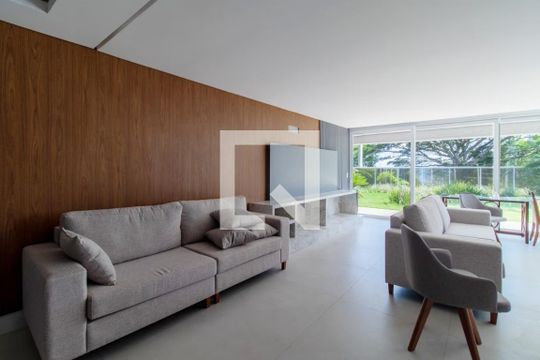 Sala/cozinha de apartamento para alugar com 3 quartos, 180m² em Vila Assunção, Porto Alegre