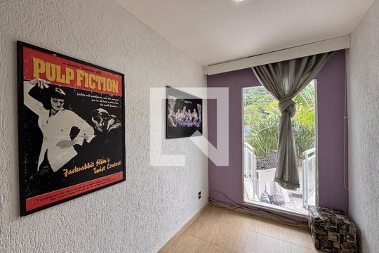 Hall Íntimo de casa de condomínio à venda com 3 quartos, 270m² em Vargem Grande, Rio de Janeiro