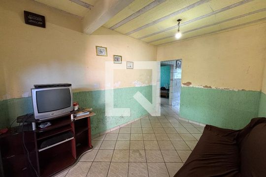 Casa 1 - Sala de casa à venda com 6 quartos, 225m² em Q 1, Brasília