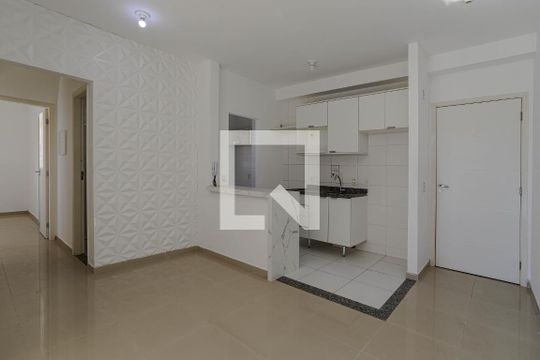 Sala de apartamento para alugar com 2 quartos, 57m² em Vila Nova Aparecida, Mogi das Cruzes